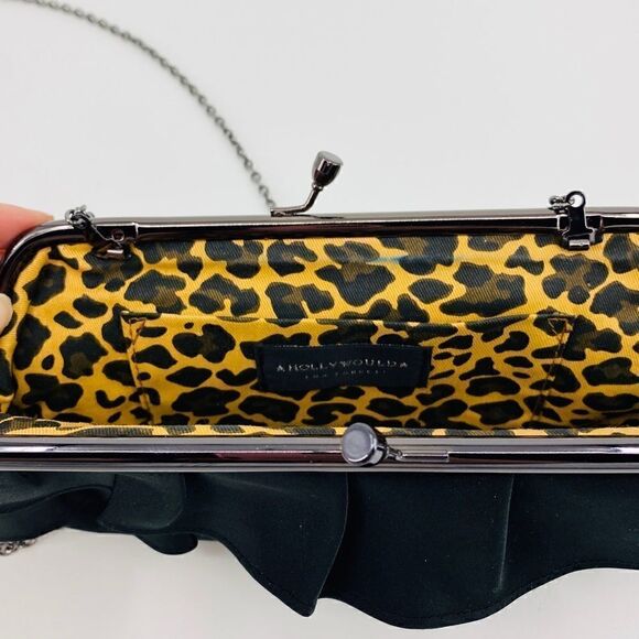 Hollywould for target ruffle clutch purse - Picture 5 of 6